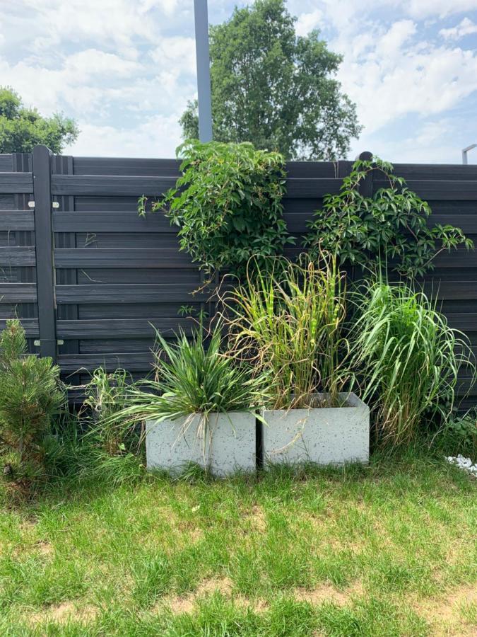 Garden Apartment Self Check-In - Bezkluczowy Dostep W 10 Minut O Kazdej Porze Krasków Εξωτερικό φωτογραφία